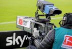 Nach dpa-Informationen bleibt Sky bis zur Saison 2024/2025 der der wichtigste TV-Partner der Fußball-Bundesliga. Foto: Jan Woitas/dpa-Zentralbild/dpa