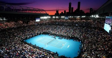 Der Center Court der Australian Open in Melbourne. Foto: Dave Hunt/AAP/dpa