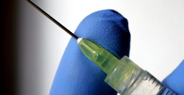 Europa wartet auf die Zulassung eines Corona-Impfstoffs. Foto: Karl-Josef Hildenbrand/dpa