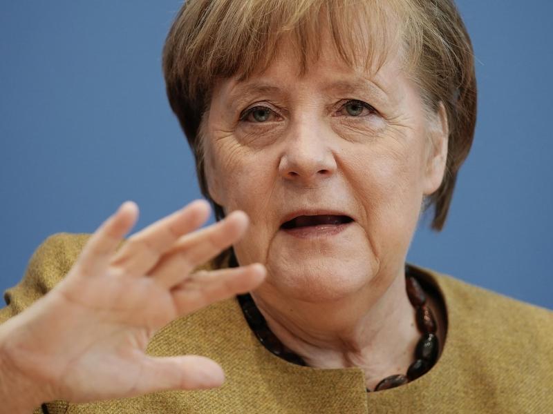 Bundeskanzlerin Angela Merkel (CDU) hat dem neuen US-Präsidenten Joe Biden ein stärkeres, auch militärisches Engagement Deutschlands und Europas in internationalen Fragen versprochen. Foto: Michael Kappeler/dpa POOL/dpa
