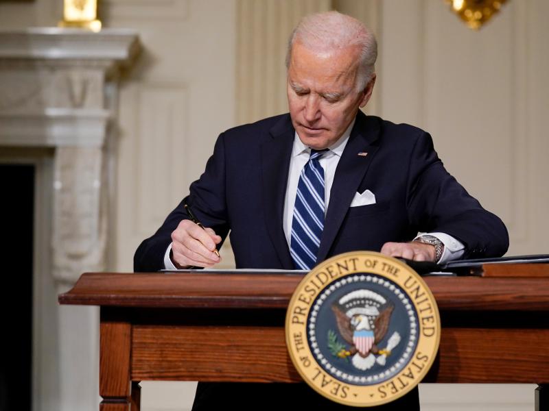 'Wir haben mit dieser Klimakrise schon zu lange gewartet. Wir können nicht länger warten', sagt der neue US-Präsident Joe Biden. Foto: Evan Vucci/AP/dpa