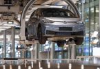 VW hat das Jahr 2020 trotz Corona mit einem Milliardengewinn abgeschlossen. Foto: Matthias Rietschel/dpa-Zentralbild/dpa