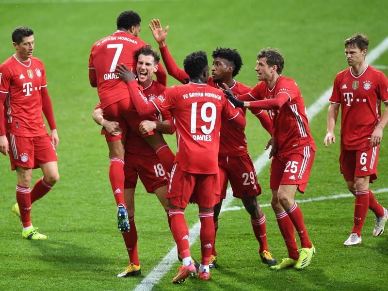 Die Bayern haben den Vorsprung auf RB Leipzig vorerst auf fünf Punkte ausgebaut. Foto: Carmen Jaspersen/dpa-Pool/dpa