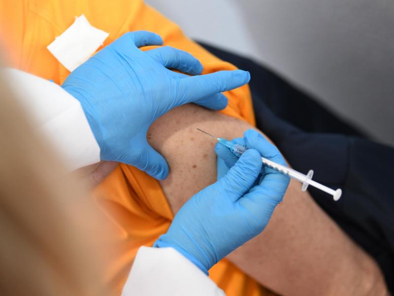 Die ausgefallenen Impftermine sollen innerhalb von drei Tagen nachgeholt werden. Foto: Felix Kästle/dpa