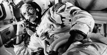 Vor der Mondfahrt war Michael Collins schon Pilot der «Gemini 10»-Mission, der ersten, bei der das Raumschiff an gleich zwei Satelliten nacheinander andockte. Foto: Uncredited/AP/dpa