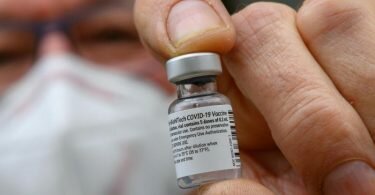 In den USA ist der Impfstoff von Biontech/Pfizer für Kinder und Jugendliche von 12 bis 15 Jahren zugelassen worden. Foto: Klaus-Dietmar Gabbert/dpa-Zentralbild/dpa