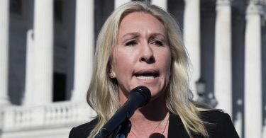 Marjorie Taylor Greene bei einer Pressekonferenz in&nbsp;Washington. Foto: Lenin Nolly/ZUMA Wire/dpa