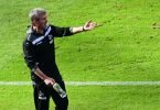 Ist mit Köln Favorit gegen Kiel: FC-Coach Friedhelm Funkel. Foto: Soeren Stache/dpa-Pool/dpa