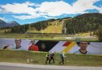 Willkommen in Österreich: Seefeld ist bereit für das DFB-Team. Foto: Christian Charisius/dpa