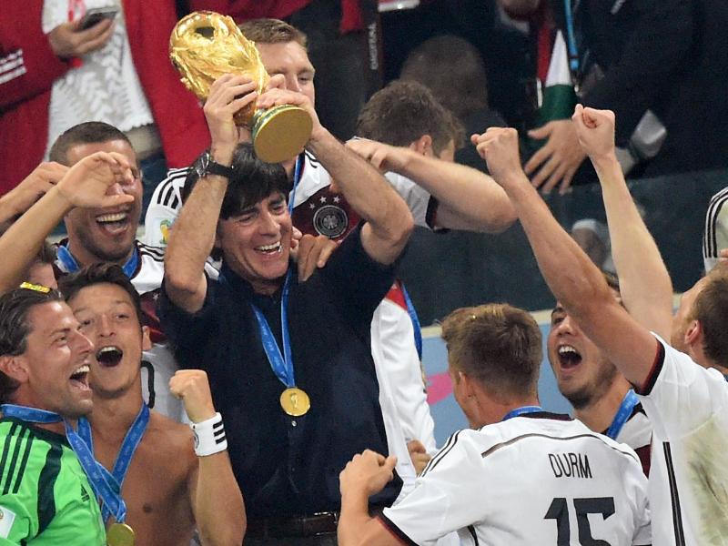 Der Höhepunkt von Joachim Löw als Bundestrainer: Der WM-Sieg 2014 in Rio. Foto: Marcus Brandt/dpa