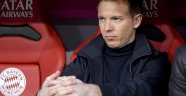 Sitzt demnächst regelmäßig auf der Bayern-Bank: Trainer Julian Nagelsmann wechselt aus Leipzig nach München. Foto: Matthias Balk/dpa