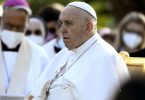 «Ich habe mit Schrecken die Nachrichten aus Kanada empfangen», sagte Papst Franziskus in Rom. (Archivbild). Foto: Filippo Monteforte/Pool AFP/AP/dpa