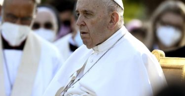 «Ich habe mit Schrecken die Nachrichten aus Kanada empfangen», sagte Papst Franziskus in Rom. (Archivbild). Foto: Filippo Monteforte/Pool AFP/AP/dpa
