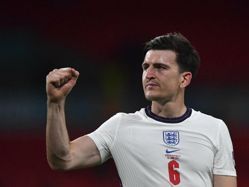 Die Engländer um Harry Maguire erreichten ohne Gegentreffer das EM-Achtelfinale. Foto: Justin Tallis/AFP Pool/AP/dpa