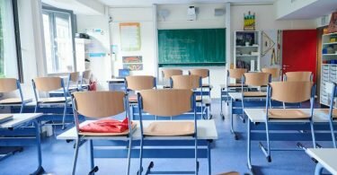 Sechs Bundesländer sind inzwischen in den Sommerferien. Die meisten anderen folgen bis zum Monatsende. Foto: Annette Riedl/dpa
