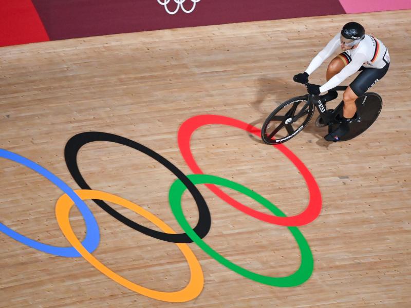 Maximilian Levy auf der olympischen Bahn in Izu. Foto: Sebastian Gollnow/dpa
