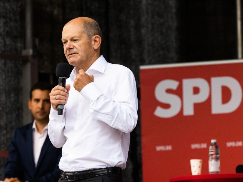 SPD-Kanzlerkandidat Olaf Scholz bei einer Wahlkampfveranstaltung in Karlsruhe. Foto: Philipp von Ditfurth/dpa