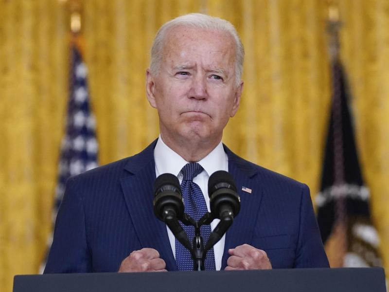 US-Präsident Joe Biden: «Wir werden nicht vergeben. Wir werden nicht vergessen. Wir werden euch jagen und euch dafür bezahlen lassen». Foto: Evan Vucci/AP/dpa