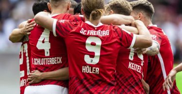 Der SC Freiburg hat das baden-württembergische Bundesliga-Duell mit dem VfB Stuttgart für sich entschieden. Foto: Tom Weller/dpa