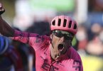 Der Däne Magnus Cort Nielsen gewann seine dritte Vuelta-Etappe. Foto: Daniel Cole/AP/dpa