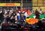 Heimsieg: Max Verstappen feiert seinen Erfolg in Zandvoort. Foto: Hasan Bratic/dpa