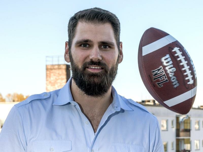 Gewann zweimal in seiner Karriere den Super Bowl: Sebastian Vollmer. Foto: Jörg Carstensen/dpa