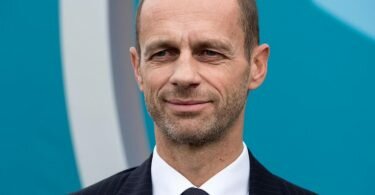 Droht im Falle einer zweijährigen Fußball-WM mit einem europäischen Boykott: UEFA-Boss Aleksander Ceferin. Foto: picture alliance / dpa