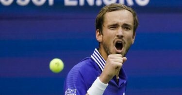 Daniil Medwedew hat einen Punkt gemacht. Foto: Seth Wenig/AP/dpa