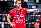 Trainer Maik Machulla und seine Flensburger kamen gegen Erlangen nicht über ein Remis hinaus. Foto: Axel Heimken/dpa