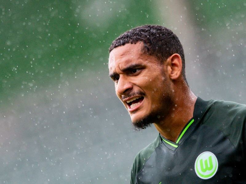 Will sich mit seinen Leistungen beim VfL Wolfsburg für Frankreichs Nationalteam empfehlen: Maxence Lacroix. Foto: Swen Pförtner/dpa