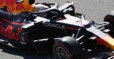 Muss in Sotschi von ganz hinten starten: Max Verstappen aus den Niederlanden. Foto: Sergei Grits/AP/dpa