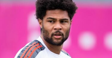 Serge Gnabry verhandelt mit dem FC Bayern über eine Vertragsverlängerung. Foto: Sven Hoppe/dpa