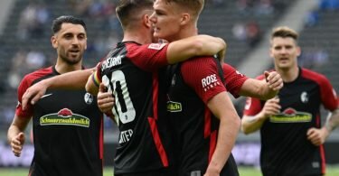 Der SC&nbsp;Freiburg bleibt in der Bundesliga weiterhin ungeschlagen und gewinnt auch bei Hertha BSC&nbsp;in Berlin. Foto: Soeren Stache/dpa-Zentralbild/dpa