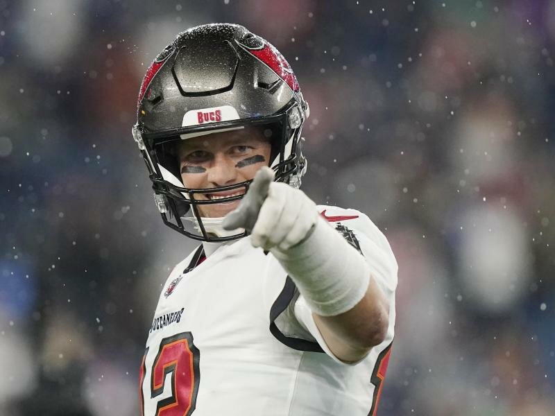 Hat beim Spiel gegen die Patriots einen weiteren Rekord aufgestellt: Quarterback Tom Brady von Tampa Bay. Foto: Steven Senne/AP/dpa
