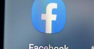 Bei einem ungewöhnlich großen Ausfall sind gleich mehrere Dienste des Facebook-Konzerns auf breiter Front vom Netz gegangen. Foto: Fabian Sommer/dpa