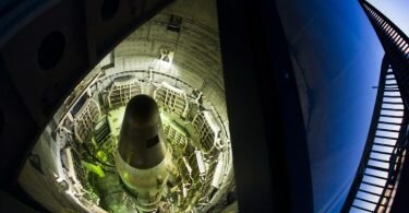 Eine Titan-II-Rakete der USA in einem Raketensilo in einem Museum in Sahuarita. Foto: Jim Lo Scalzo/epa/dpa