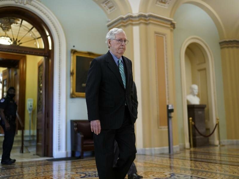 McConnell, Minderheitsführer der Republikaner im Senat, bietet an, eine Notfall-Anhebung der Schuldengrenze nicht zu blockieren. Foto: J. Scott Applewhite/AP/dpa