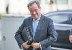 Armin Laschet, CDU-Bundesvorsitzender und Ministerpräsident von Nordrhein-Westfalen, kommt zur Vorbereitung von Sondierungsgesprächen an. Foto: Michael Kappeler/dpa