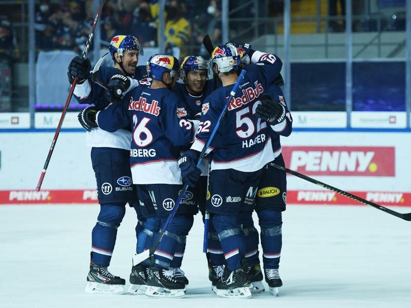 Beim EHC Red Bull München gibt es mehrere Corona-Fälle. Foto: Angelika Warmuth/dpa