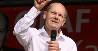 SPD-Kanzlerkandidat Olaf Scholz will das Kabinett paritätisch besetzen - und das Bundestagspräsidenten-Amt?. Foto: Bernd Weißbrod/dpa