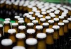 Die Kosten für Brauereien steigen deutlich - mit Auswirkungen auf den Bierpreis. Foto: Rainer Jensen/dpa