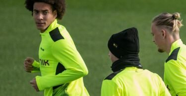 Rutscht gegen Ajax in die BVB-Startelf: Axel Witsel (l). Foto: Bernd Thissen/dpa