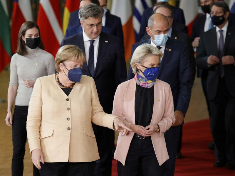 Auf der Tagesordnung für den Gipfel der EU-Staats- und Regierungschefs standen Diskussionen über die zuletzt stark gestiegenen Energiepreise in der EU, den digitalen Wandel und die Entwicklung der Corona-Pandemie. Foto: Olivier Matthys/AP/dpa