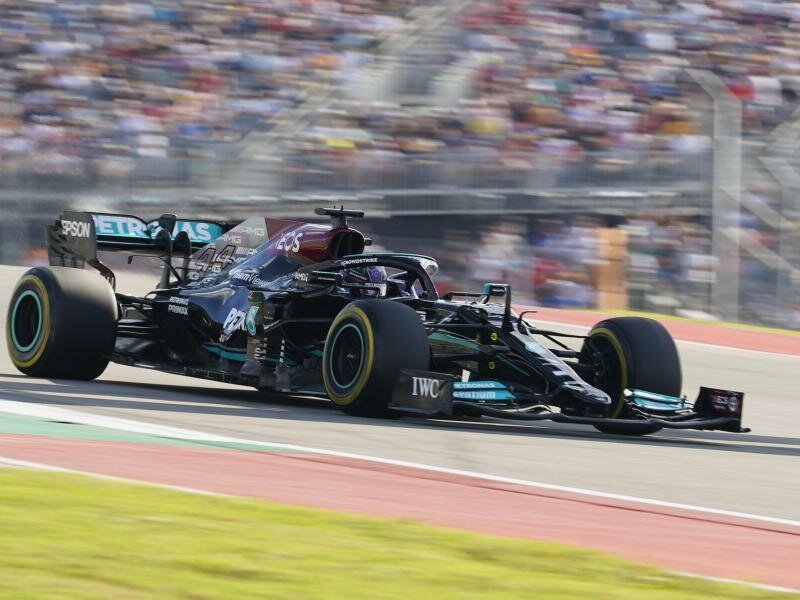 Lewis Hamilton im Freien Training vor dem Grand Prix der USA. Foto: Eric Gay/AP/dpa