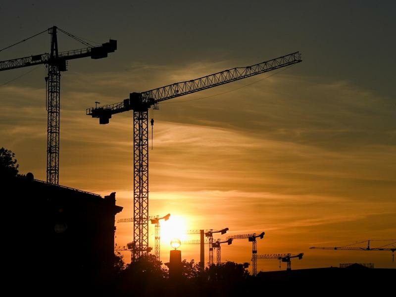 Die Bundesregierung senkt die Wachstumserwartungen für dieses Jahr. Foto: Jens Kalaene/dpa-Zentralbild/dpa