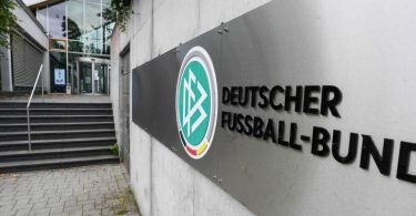 Der Eingang zur DFB-Zentrale in Frankfurt am Main. Foto: Frank Rumpenhorst/dpa