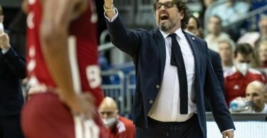 Headcoach Andrea Trinchieri und seine Bayern setzten sich in Bayreuth durch. Foto: Andreas Gora/dpa
