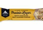 Der «Multipower Protein Layer White Chocolate Salty Almond» könnte Spuren von Erdnüssen enthalten. Betroffen sind Riegel mit den Chargennummern 23778, 25259 und 26114. Foto: Multipower/lebensmittelwarnung.de/dpa-infocom
