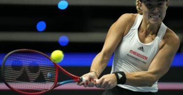 Die deutschen Tennis-Damen um Angelique Kerber schieden beim Billie Jean King Cup aus. Foto: Petr David Josek/AP/dpa