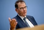 «Die Entwicklungsländer und der afrikanische Kontinent dürfen nicht die Verlierer des Klimawandels sein»: Gerd Müller. Foto: Britta Pedersen/dpa